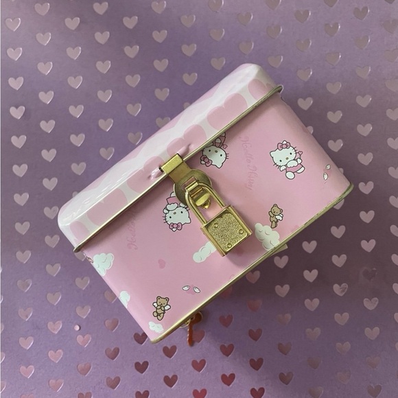 Hello Kitty Other - Hello Kitty vintage tin chest with lock